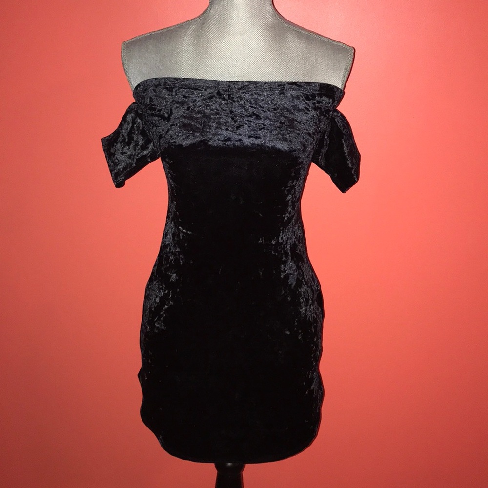 Forever 21 velvet dress
